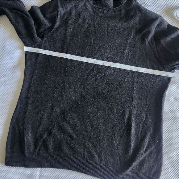 Ralph Lauren Silk Cashmere Black Turtleneck Sweater with Cozy Cowl Neck - Picture 5 of 10